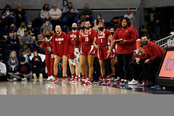 012322_WBB_Team_Auburn_SL01370